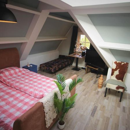 Chez Bob Bed & Breakfast Bovenkarspel Dış mekan fotoğraf